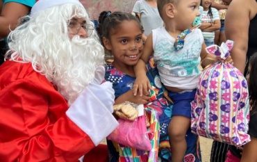 Ação de natal Comunidade Fé em Deus – Floripa